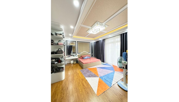 MÃ LÒ - HẺM XE TẢI THÔNG - 5 TẦNG 4PN - 83M2 (6.5x12.5M) - 7.5 TỶ